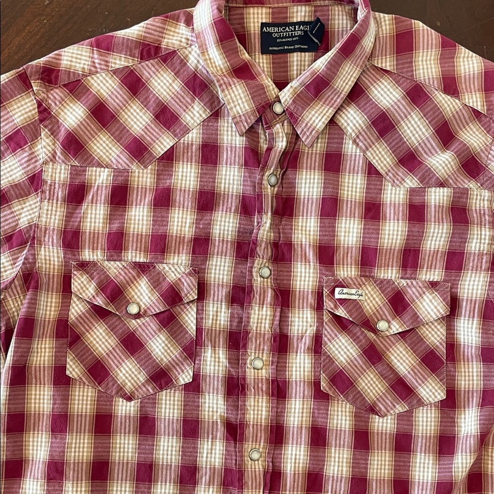 American Eagle Outfitters Men's Burgundy Plaid Shirt. Snap buttons. Western look